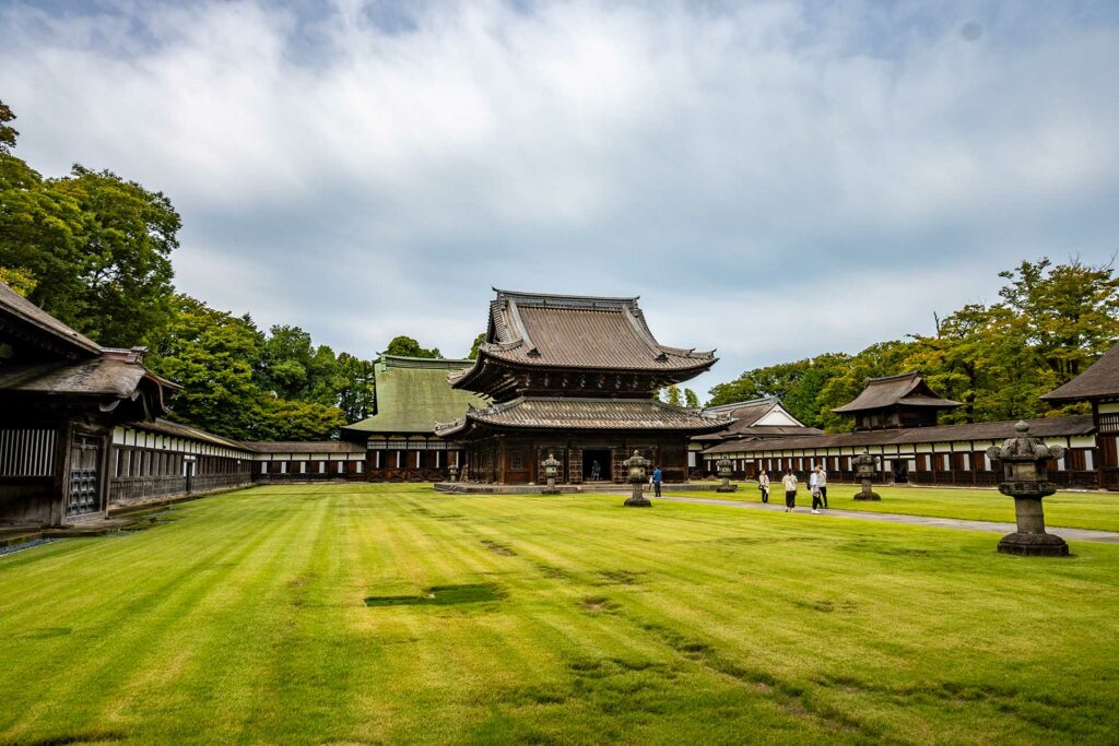 瑞龍寺 仏殿と法堂